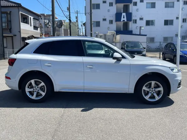 2021 Audi Q5 — photo 2 | Tuminion Kenya