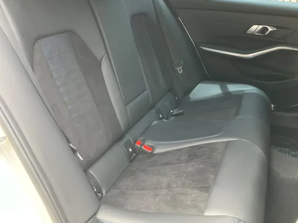 2021 Bmw 3 Series — photo 8 | Tuminion Kenya