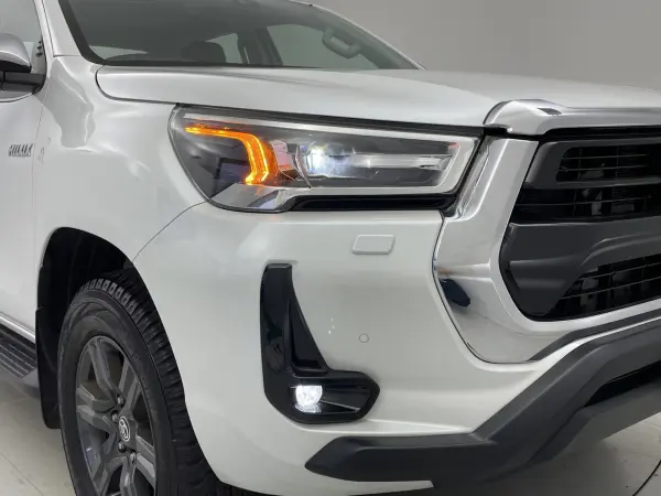 2023 Toyota Hilux — photo 9 | Tuminion Kenya