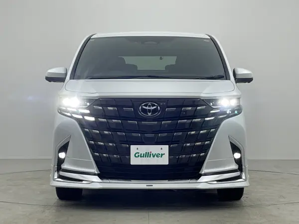 2024 Toyota Alphard — photo 8 | Tuminion Kenya