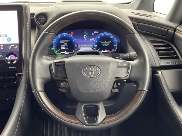 2024 Toyota Alphard — photo 2 | Tuminion Kenya