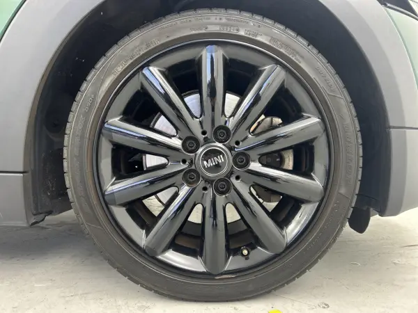 2018 Mini Cooper — photo 8 | Tuminion Kenya