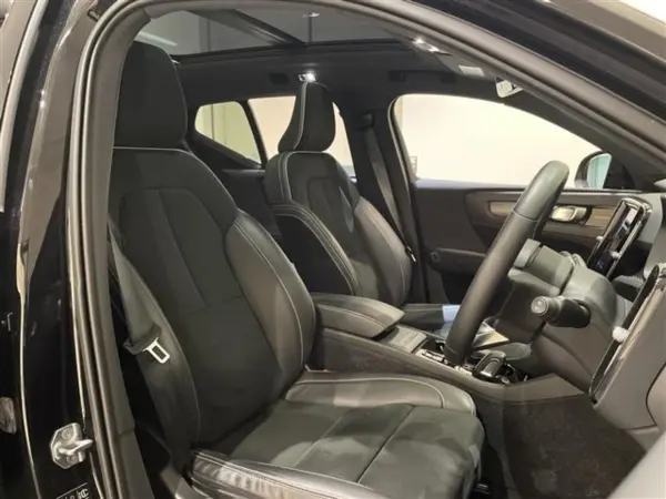 2021 Volvo Xc40 — photo 7 | Tuminion Kenya