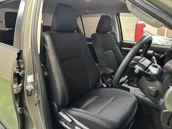 2022 Toyota Hilux — photo 7 | Tuminion Kenya
