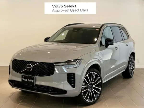 2025 Volvo Xc90 — photo 1
