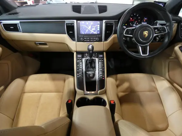 2018 Porsche Macan — photo 3 | Tuminion Kenya