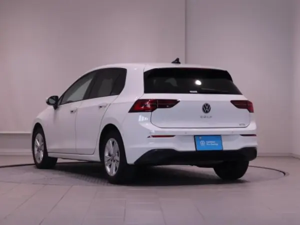 2023 Volkswagen Golf — photo 7 | Tuminion Kenya