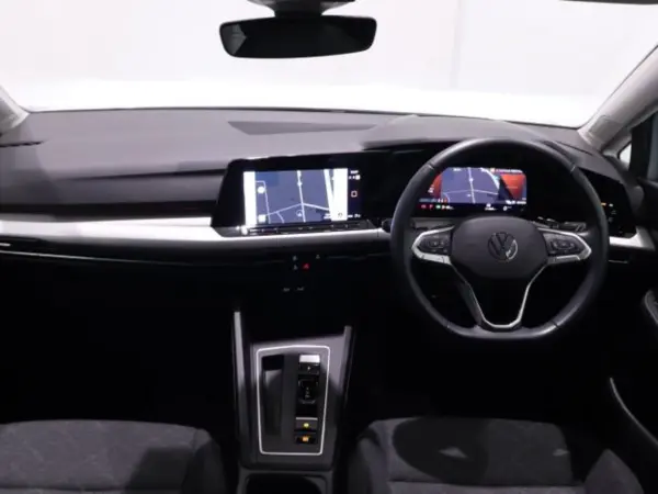 2023 Volkswagen Golf — photo 2 | Tuminion Kenya