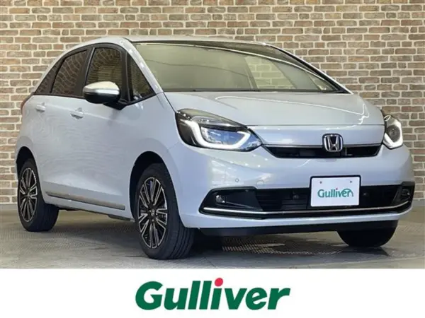 Honda Fit 1.5 e:HEV Luxe 4WD One Owner OP Leather Seat Wireless Charging (White Pearl)