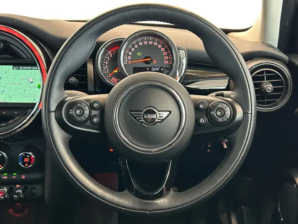2018 Mini Cooper — photo 3 | Tuminion Kenya