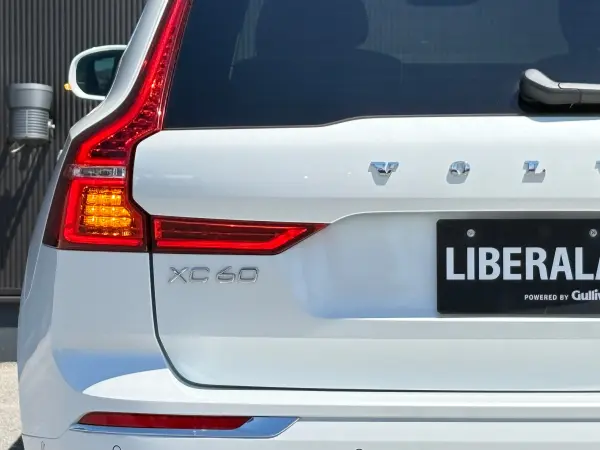 2021 Volvo Xc60 — photo 9 | Tuminion Kenya