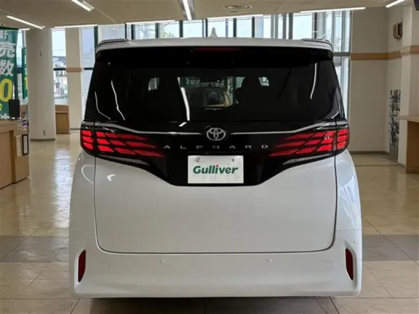 2025 Toyota Alphard — photo 9 | Tuminion Kenya