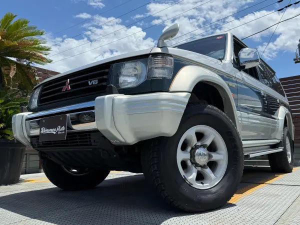 1994 Mitsubishi Pajero — photo 8 | Tuminion Kenya
