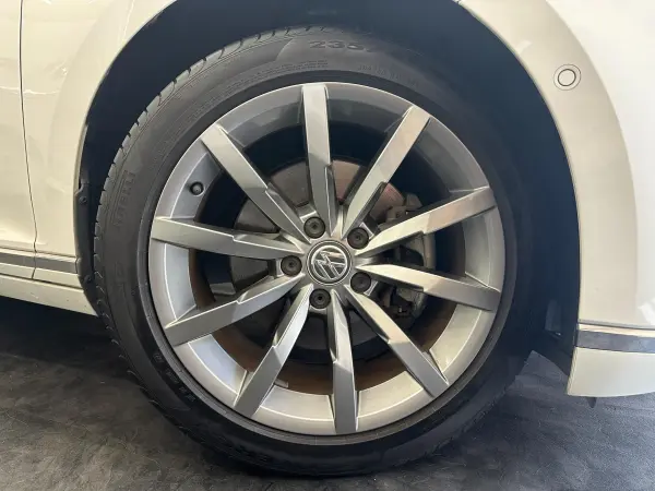 2018 Volkswagen Passat — photo 3 | Tuminion Kenya