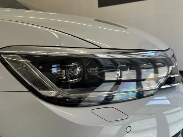 2018 Volkswagen Passat — photo 9 | Tuminion Kenya
