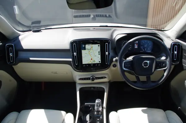 2021 Volvo Xc40 — photo 2 | Tuminion Kenya
