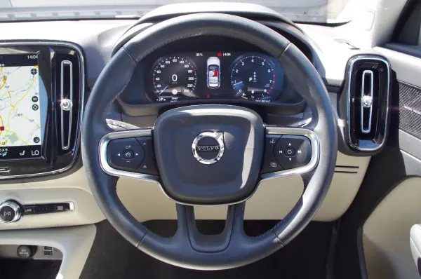 2021 Volvo Xc40 — photo 3 | Tuminion Kenya