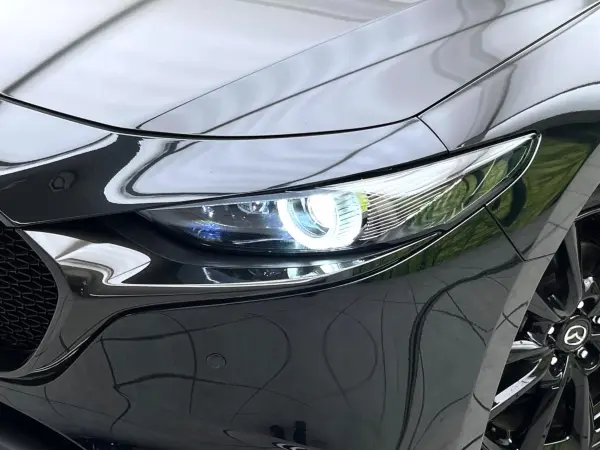 2025 Mazda 3 Fastback — photo 8 | Tuminion Kenya