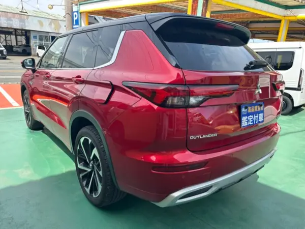 2024 Mitsubishi Outlander — photo 3 | Tuminion Kenya