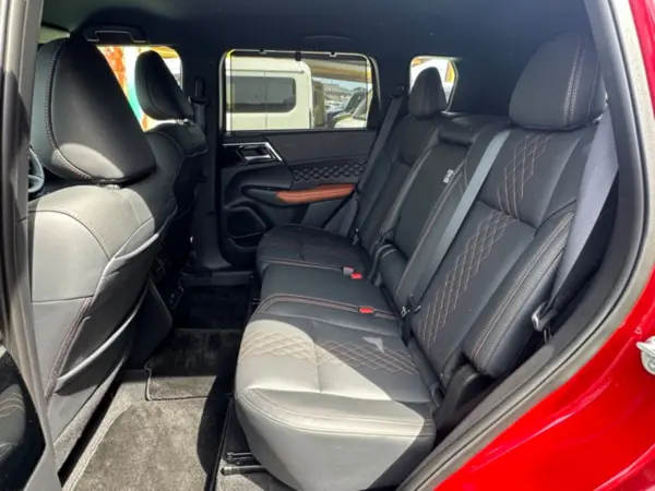 2024 Mitsubishi Outlander — photo 9 | Tuminion Kenya