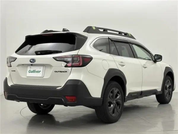 2022 Subaru Legacy Outback — photo 9 | Tuminion Kenya