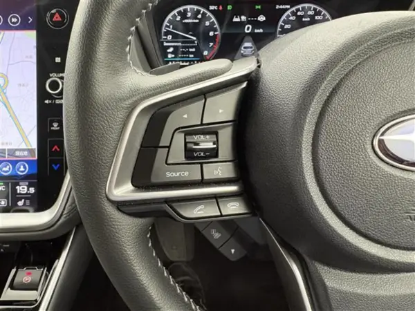 2022 Subaru Legacy Outback — photo 3 | Tuminion Kenya