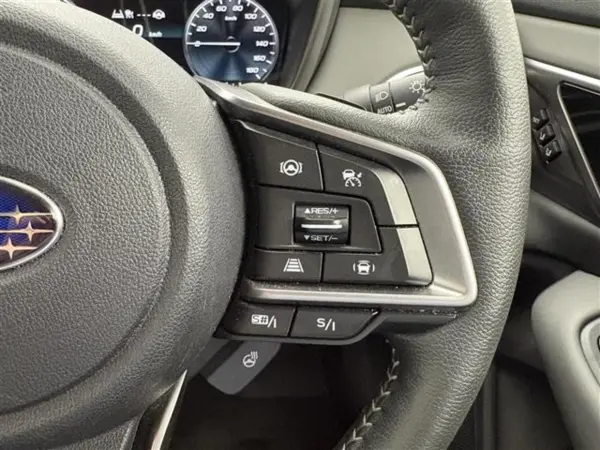 2022 Subaru Legacy Outback — photo 7 | Tuminion Kenya