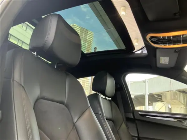 2019 Porsche Macan — photo 2 | Tuminion Kenya