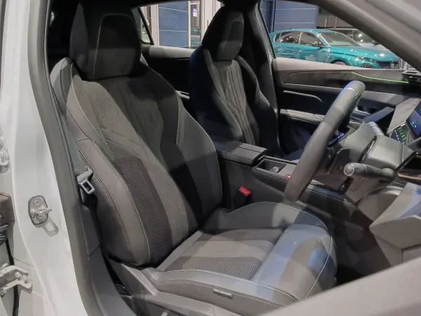 2026 Peugeot 308 — photo 8 | Tuminion Kenya