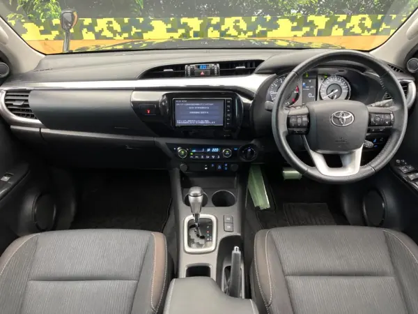 2021 Toyota Hilux — photo 2 | Tuminion Kenya