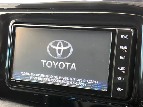 2021 Toyota Hilux — photo 3 | Tuminion Kenya