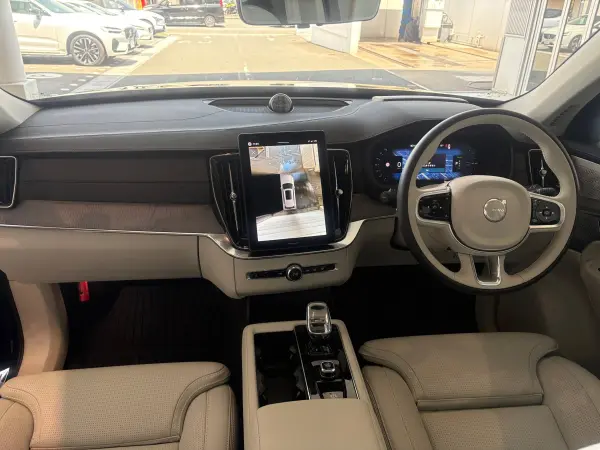 2026 Volvo Xc90 — photo 3 | Tuminion Kenya