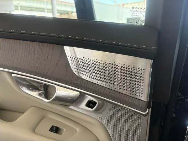 2026 Volvo Xc90 — photo 8 | Tuminion Kenya
