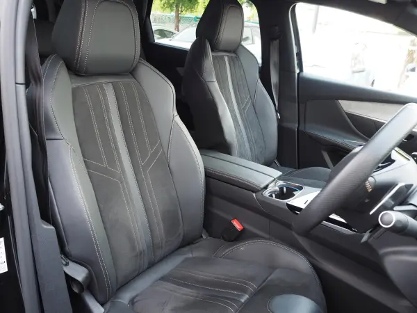 2021 Peugeot 5008 — photo 8 | Tuminion Kenya