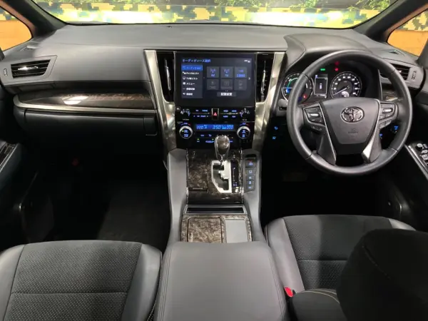 2022 Toyota Alphard — photo 2 | Tuminion Kenya