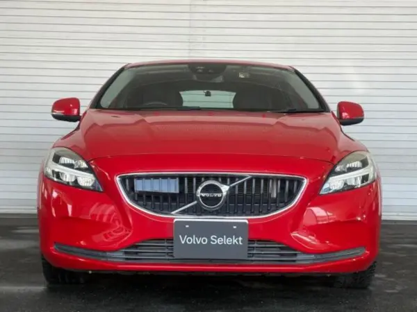 2018 Volvo V40 — photo 7 | Tuminion Kenya