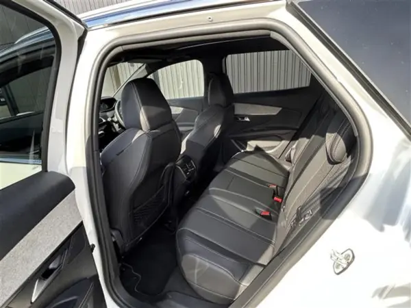 2023 Peugeot 3008 — photo 8 | Tuminion Kenya