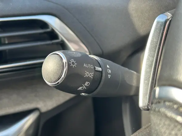 2023 Peugeot 3008 — photo 7 | Tuminion Kenya
