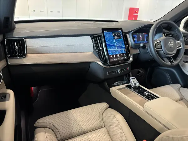 2026 Volvo Xc90 — photo 2 | Tuminion Kenya
