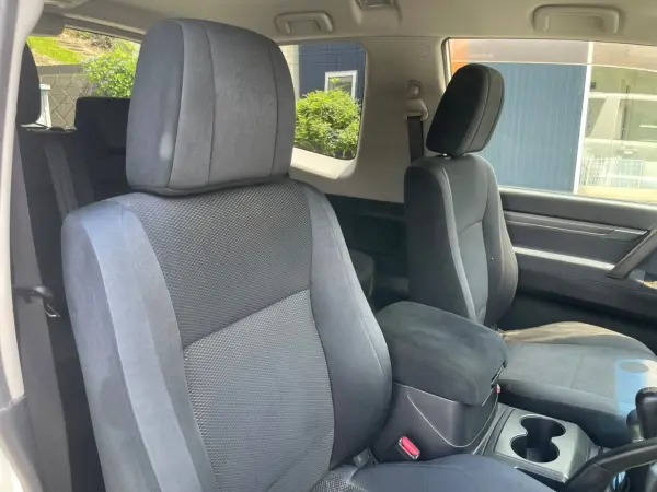 2007 Mitsubishi Pajero — photo 8 | Tuminion Kenya