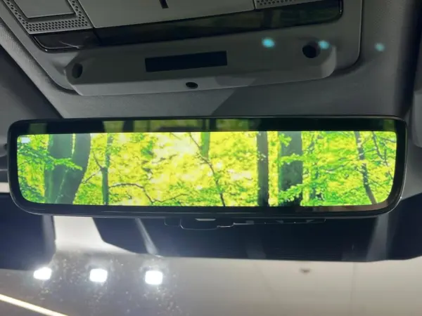 2025 Landrover Defender — photo 3 | Tuminion Kenya