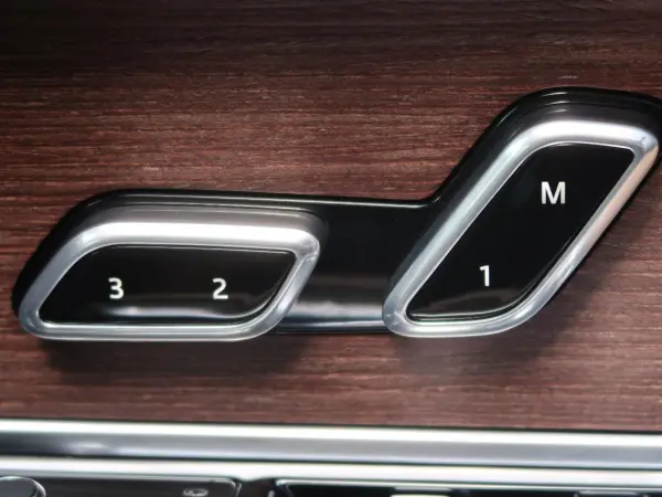 2025 Landrover Rangerover — photo 7 | Tuminion Kenya