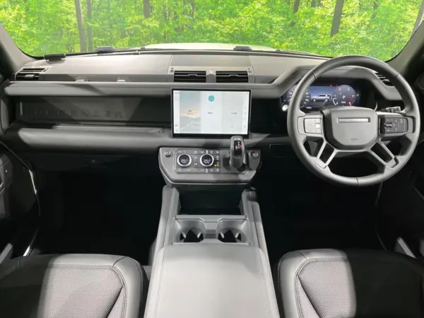 2025 Landrover Defender — photo 2 | Tuminion Kenya