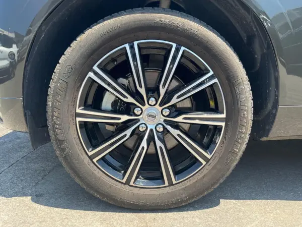 2018 Volvo Xc60 — photo 9 | Tuminion Kenya