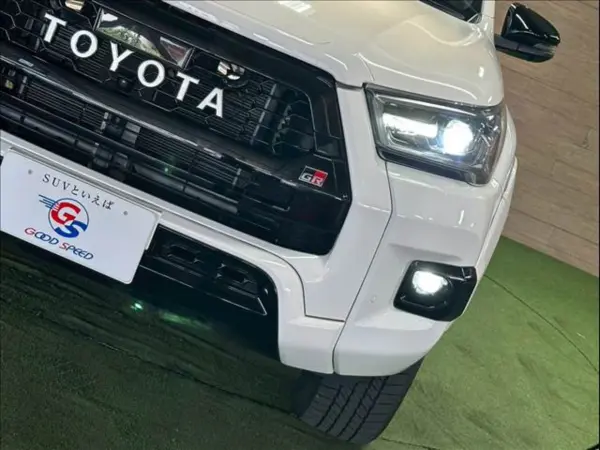 2023 Toyota Hilux — photo 8 | Tuminion Kenya