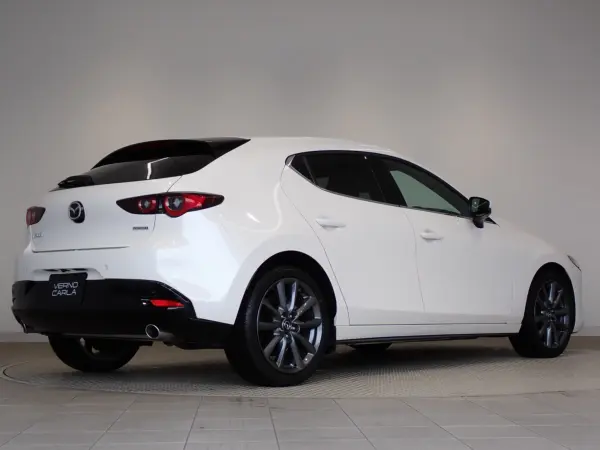 2024 Mazda 3 Fastback — photo 3 | Tuminion Kenya