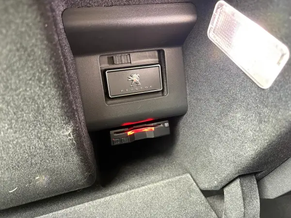 2019 Peugeot 3008 — photo 7 | Tuminion Kenya