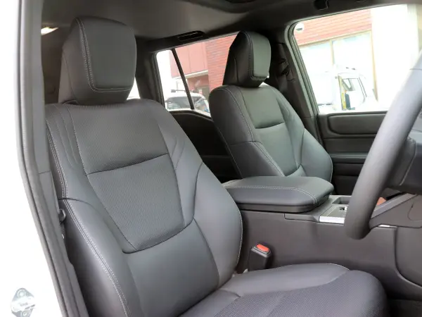 2024 Land Cruiser 250 — photo 8 | Tuminion Kenya