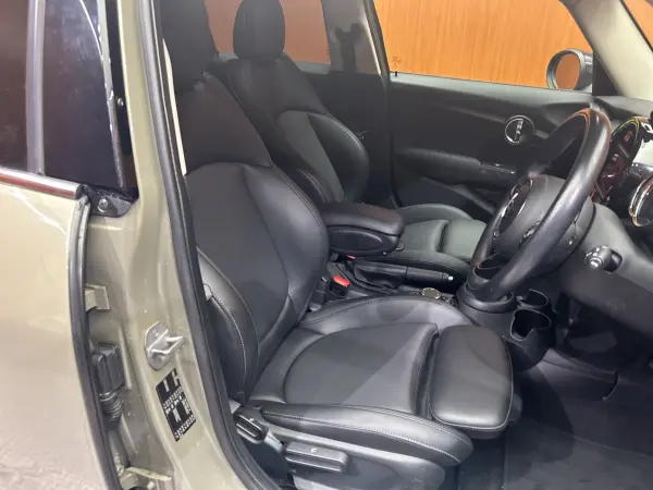 2018 Mini Cooper — photo 7 | Tuminion Kenya