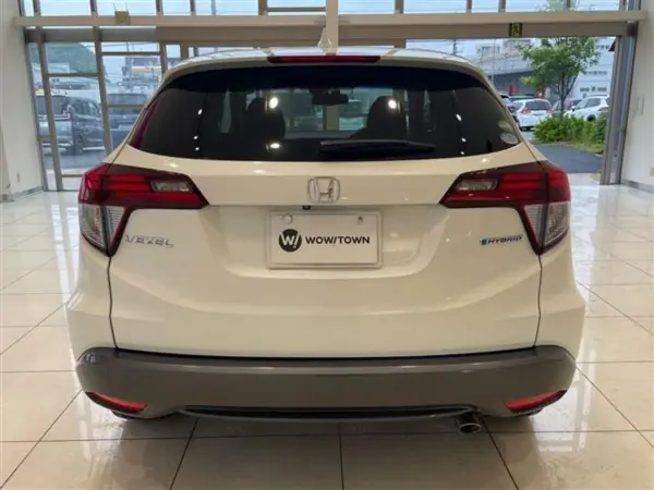 2016 Honda Vezel — photo 9 | Tuminion Kenya